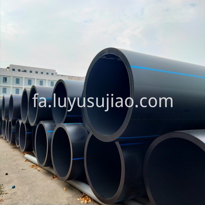 Large-diameter PE water pipe